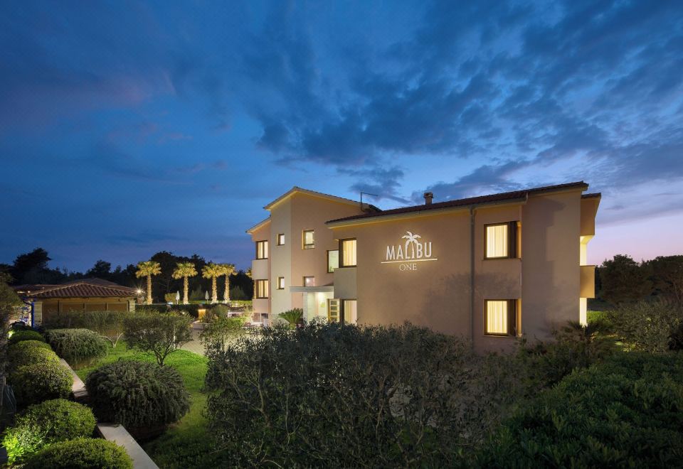 Hotel Villa Malibu One, Exterior, Hotel Exterior