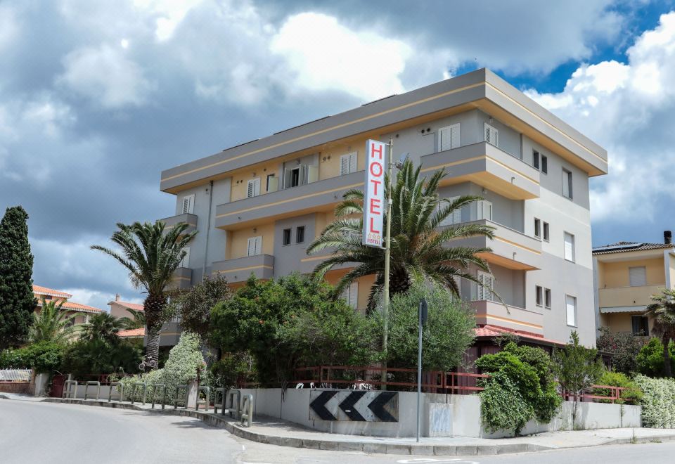 Hotel Mistral, Exterior, Hotel Exterior