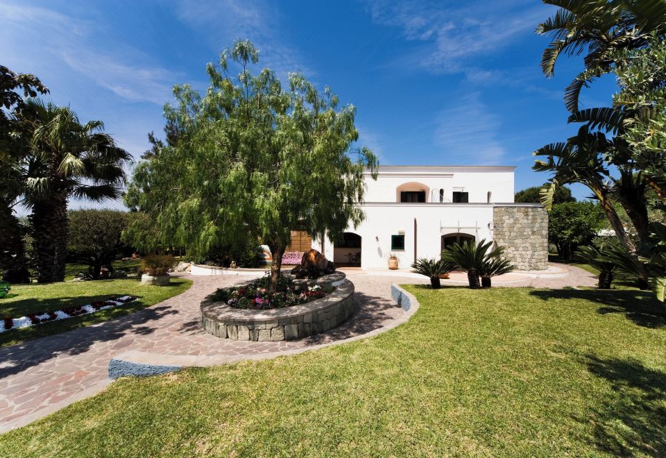 Hotel Ideal, Exterior, Hotel Exterior