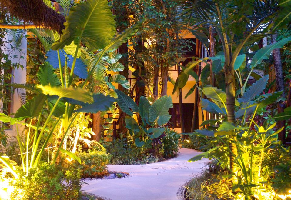 Hotel Kinbe, Exterior, Garden