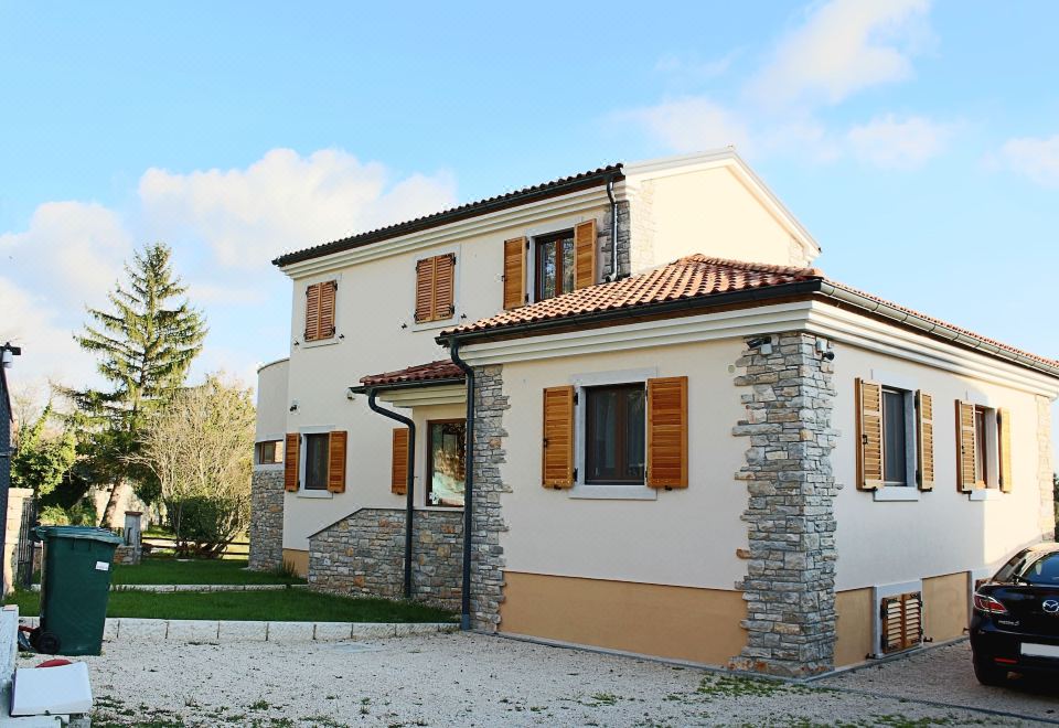 Hotel Villa Arton Heated Swimming-Pool, Exterior, Hotel Exterior