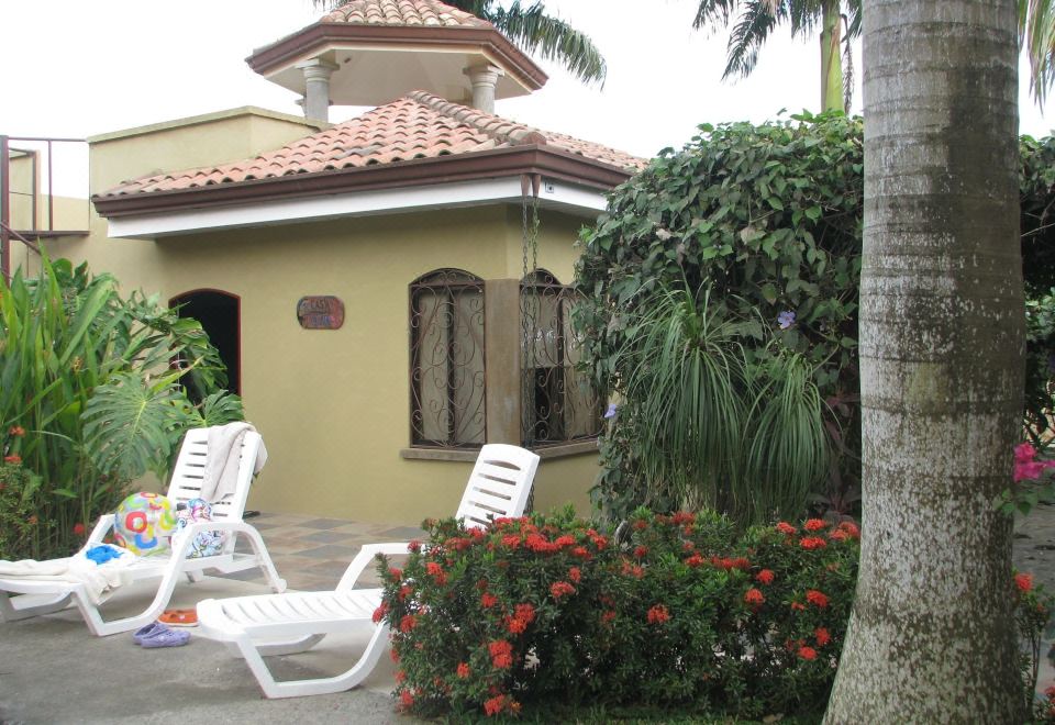 Hotel Las Brisas Resort and Villas, Exterior, Garden
