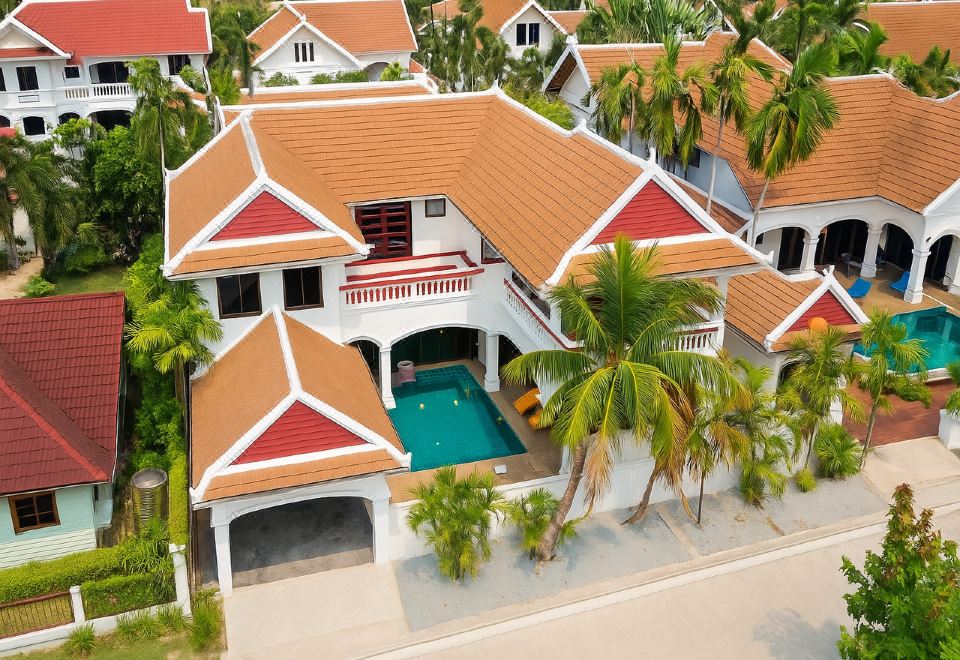 Hotel Luxury 5-Bedroom Pool Villa at FunPlace, Pattaya, Exterior, Hotel Exterior