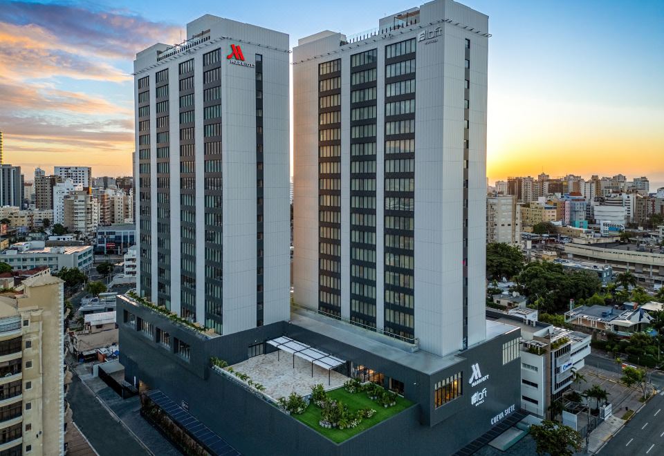 Hotel Santo Domingo Marriott Hotel Piantini, Exterior, Hotel Exterior