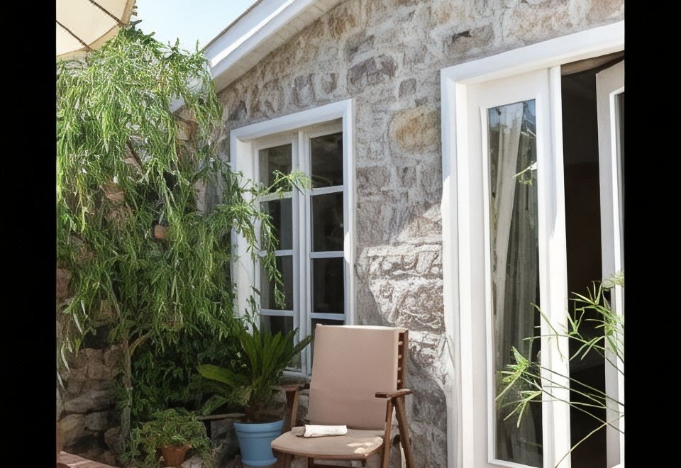 Hotel Cunda Ilios, Exterior, Garden