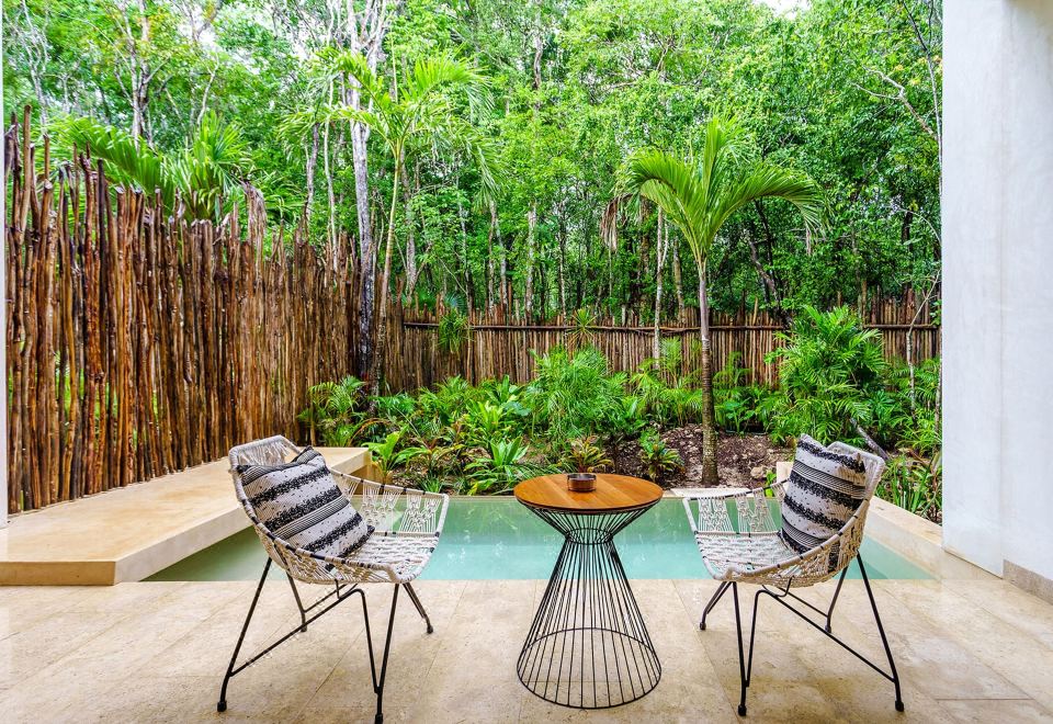 Hotel Jungle Luxury in Private Residential Area & Stunning Rooftop by Stella Rentals, Exterior, Jardin
