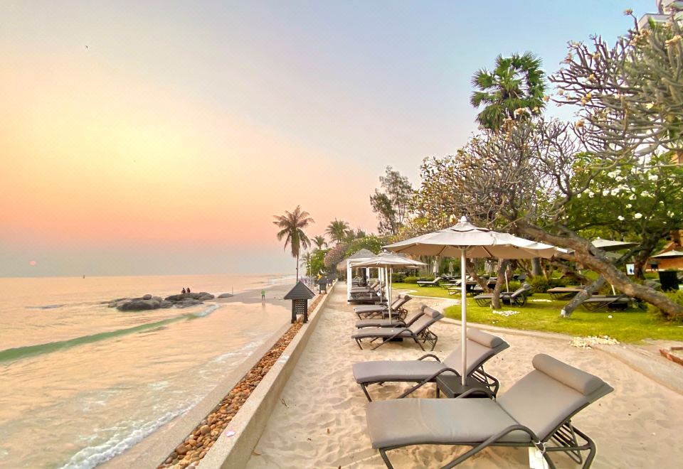 Hotel Hilton Hua Hin Resort & Spa, Exterior, Hotel Exterior