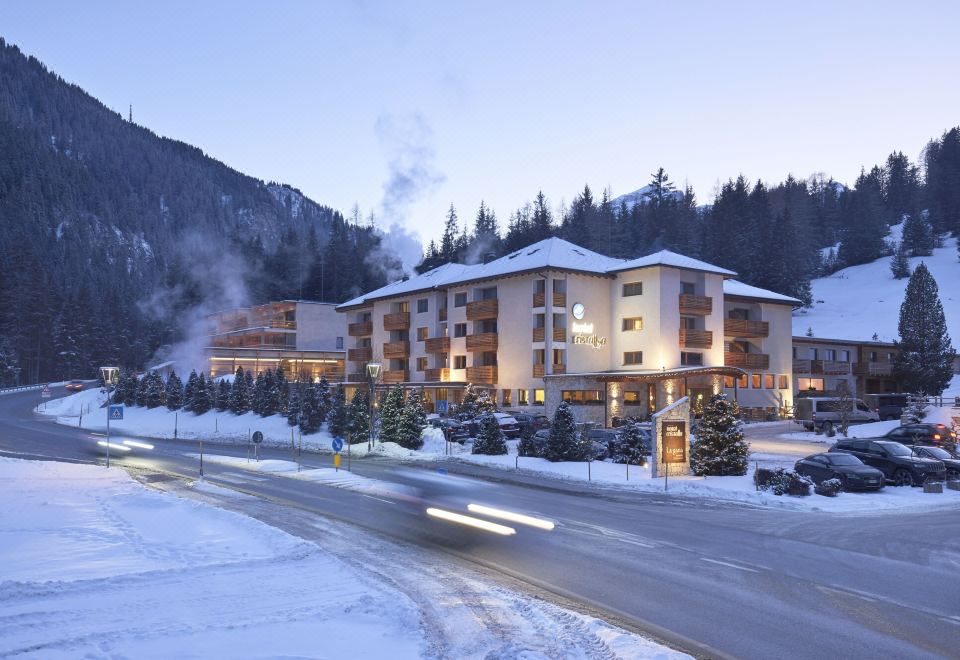 Hotel Cristallo - Wellness Mountain Living, Exterior, Hotel Exterior