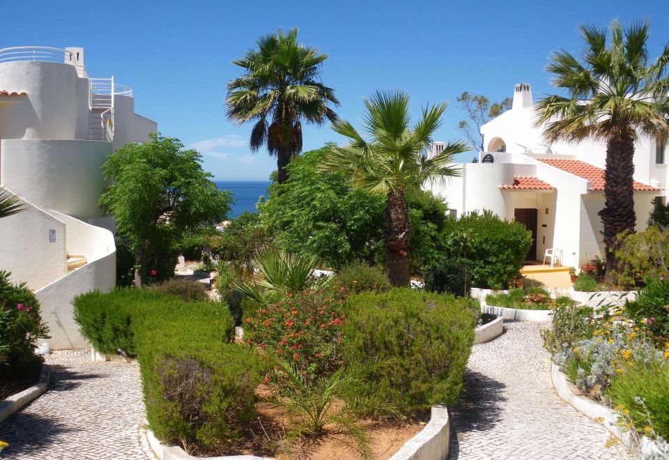 Hotel Monte Dourado, Exterior, Garden