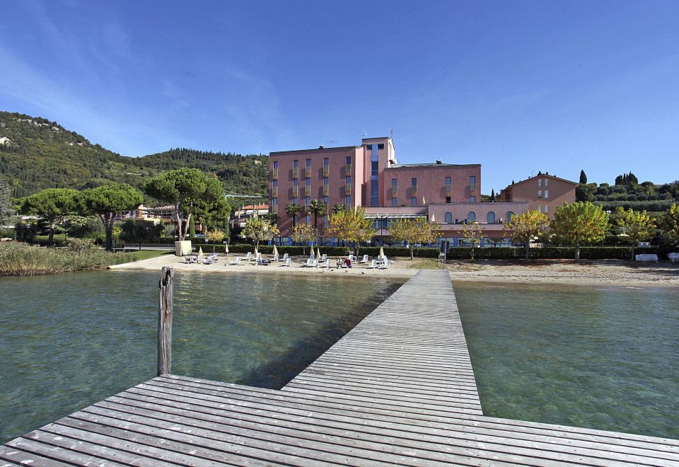 Hotel Sportsman, Exterior, Hotel Exterior