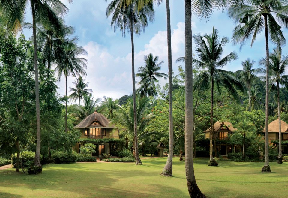 Hotel Rayavadee, Exterior, Garden