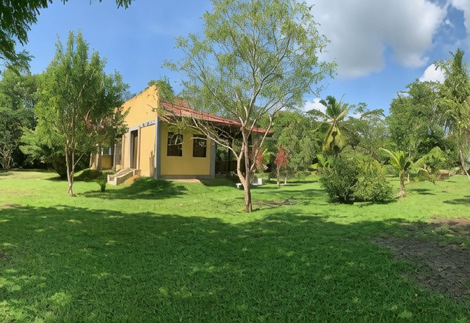Hotel Villa de Lagoon View, Exterior, Garden