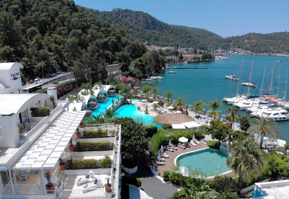 Hotel Yacht Classic Hotel - Boutique Class, Exterior, Hotel Exterior