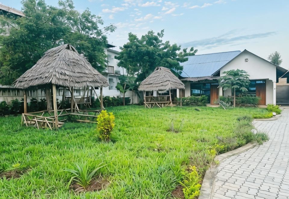 Hotel Zanzigo, Exterior, Garden
