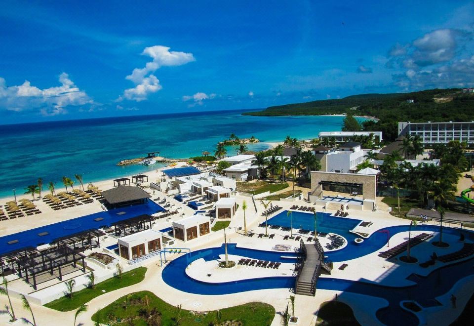 Hotel Royalton Blue Waters Montego Bay Resort, Exterior, Hotel Exterior