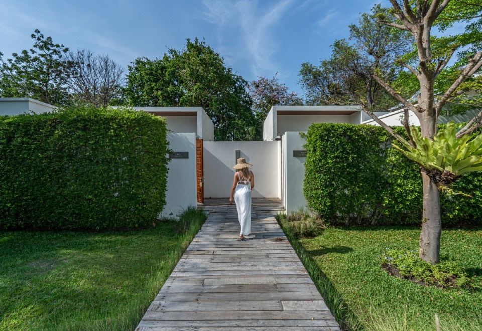 Hotel De Chaochom Hua Hin, Exterior, Garden