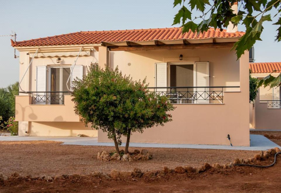 Hotel Lagouvardos Apartments, Exterior, Hotel Exterior