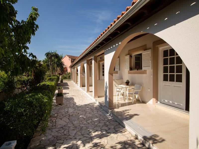 Hotel Paradise Village, Exterior, Garden