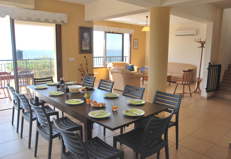 Hotel Pomos Villa - Only 50m to the Sea, Picturesque - Tranquil Area, Paphos, Dining, Restaurant