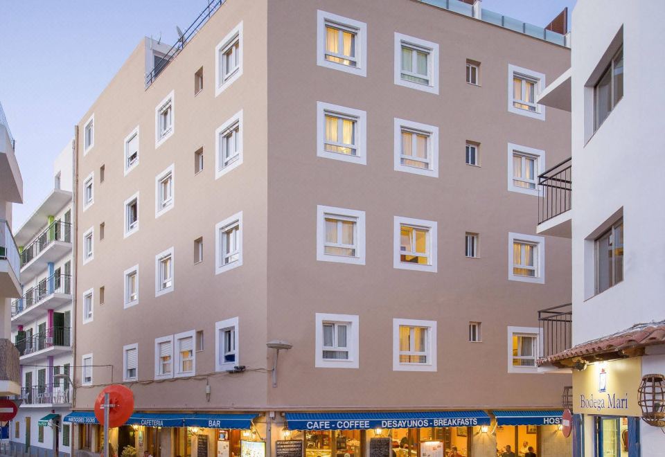 Hotel Hostal Marí, Exterior, Hotel Exterior