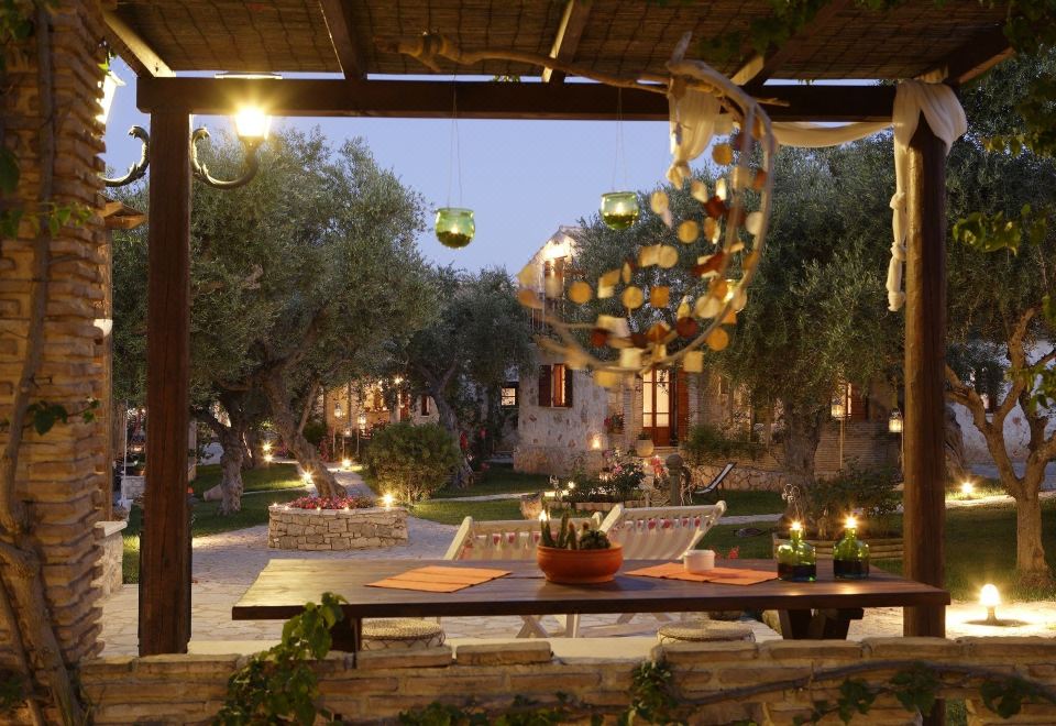 Hotel Paliokaliva Village, Exterior, Garden