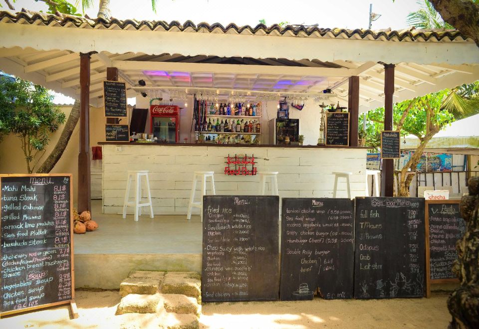 Hotel Kingfisher, Leisure & Recreation, Bar