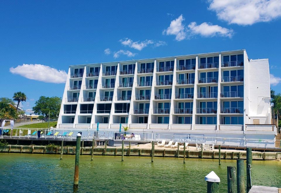 Hotel Inn on Destin Harbor, Ascend Hotel Collection, Exterior, Hotel Exterior