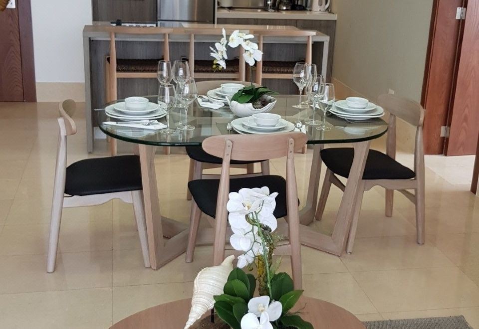 Hotel Sunrise Suites 2 Br, Dining, Restaurant