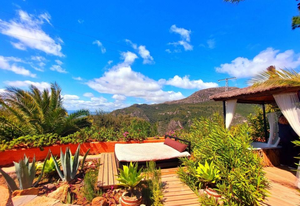 Hotel Ddg Retreat, Exterior, Garden