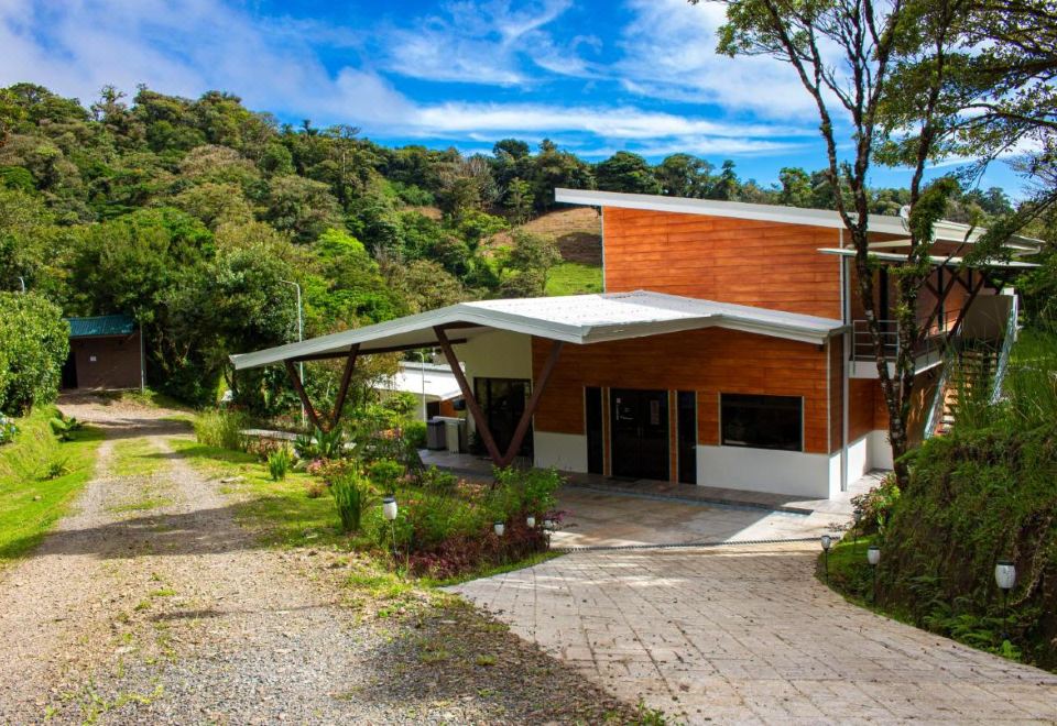 Hotel Burbi Lake Lodge Monteverde, Exterior, Hotel Exterior