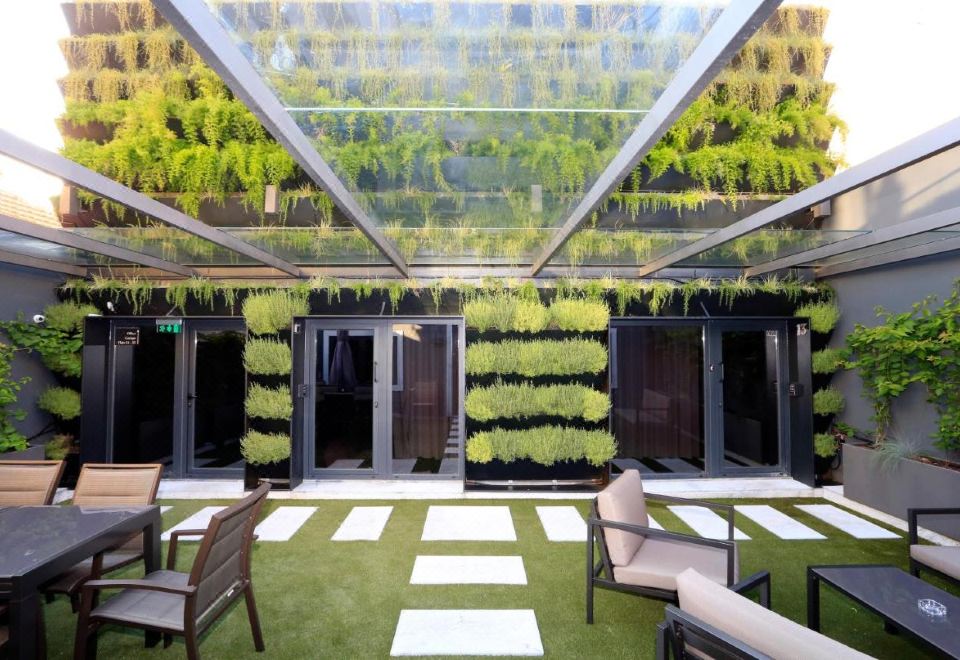 Hotel Charm Flats, Exterior, Garden