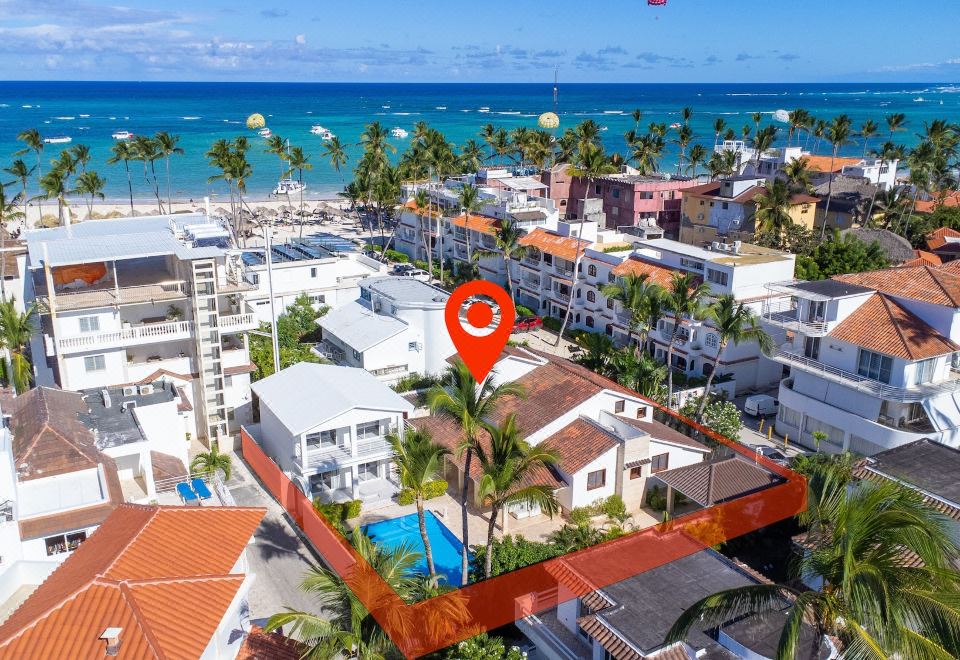 Hotel Beachfront 7Br Villa with Pool & Maid, Exterior, Hotel Exterior