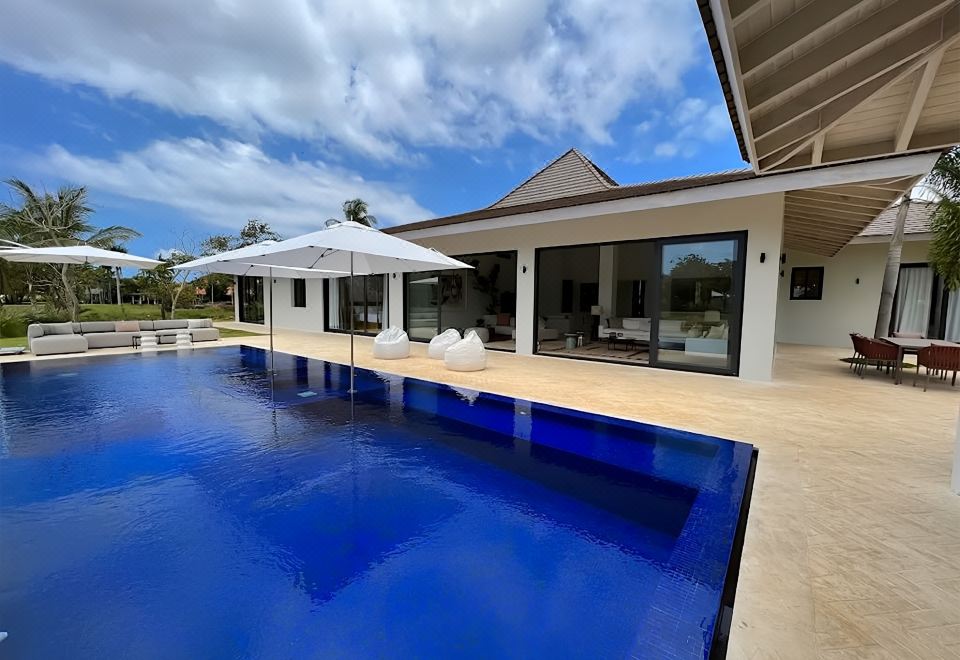 Hotel Spacious Srvittinivillas for Family Lux Modern with Golf View, Leisure & Recreation, Outdoor Swimming Pool