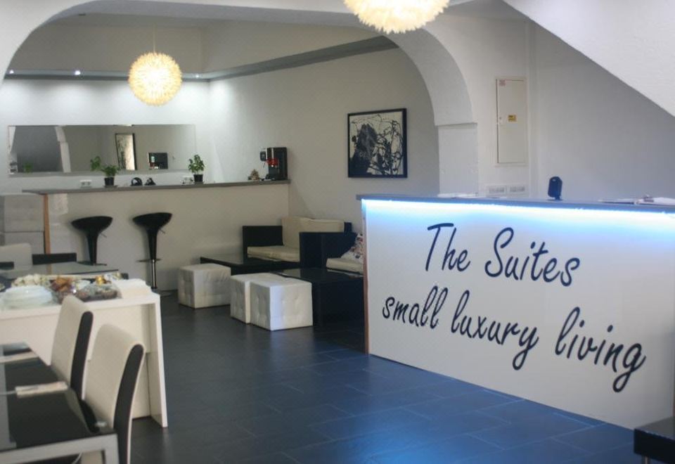 Hotel The Suites - Small Luxury Living, Public Areas, Public Areas