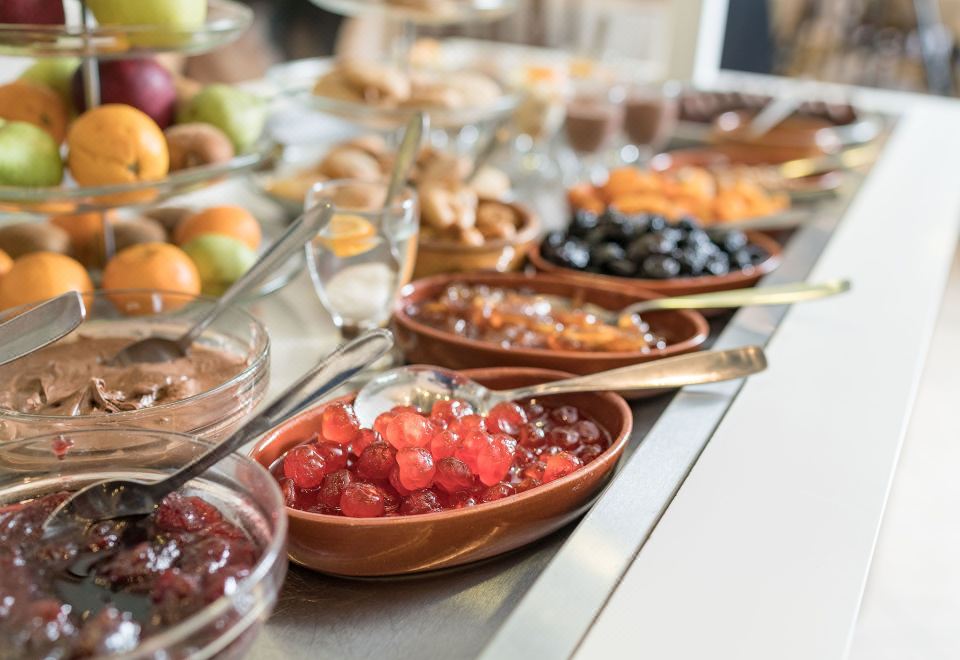Hotel Summer Dream, Dining, Cuisine