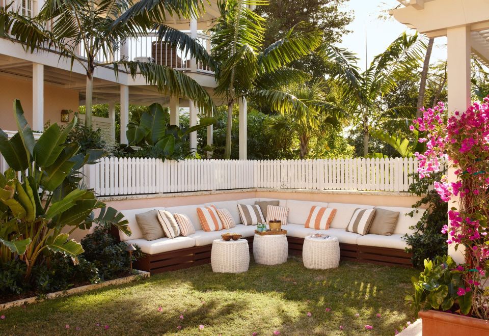Hotel Eleven Bahama House, Exterior, Garden