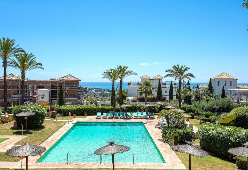 Hotel Exclusive 2BD Apartment Heated Pool Flamingos Golf, Leisure & Recreation, Outdoor Swimming Pool