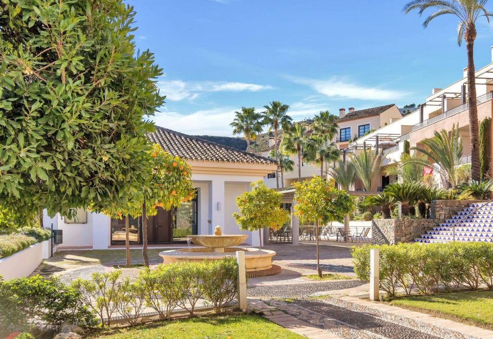 Hotel El Casar Townhouse Benahavis, Exterior, Garden