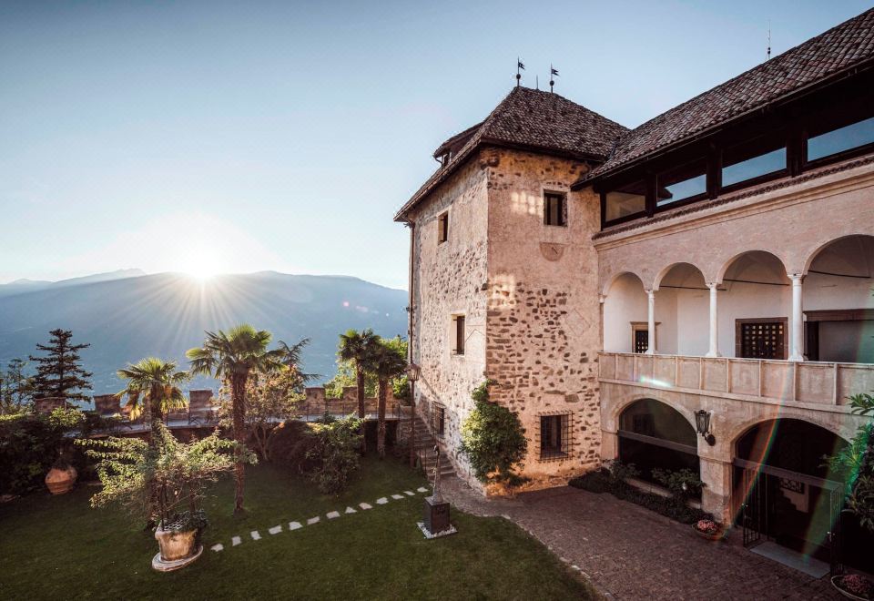 Hotel Relais & Chateaux Hotel Castel Fragsburg, Exterior, Hotel Exterior