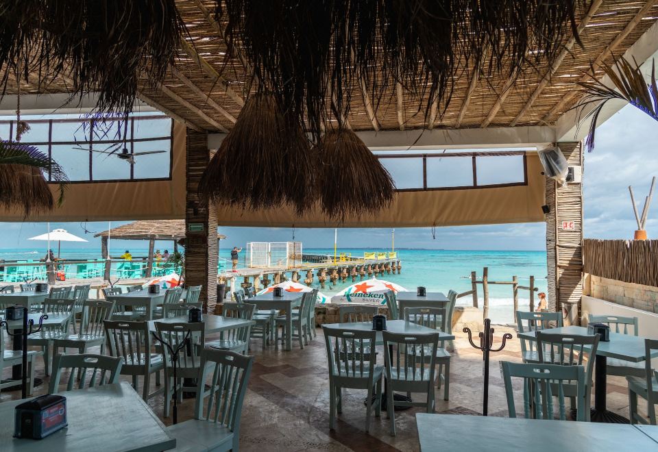 Hotel La Palma Beachfront - Self Check IN, Dining, Restaurant