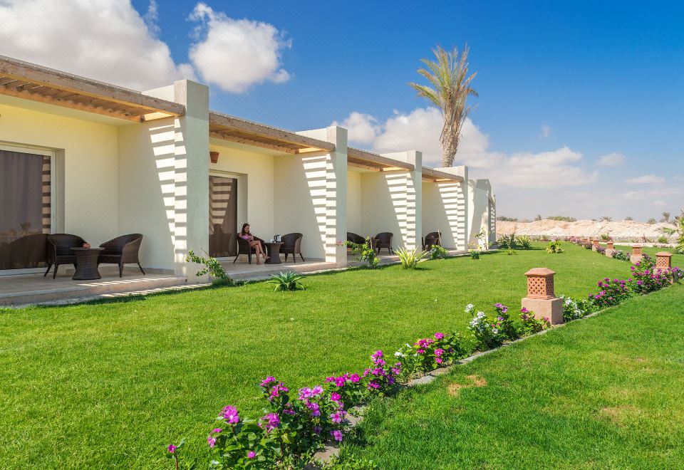 Hotel Caesar Bay Resort, Exterior, Garden