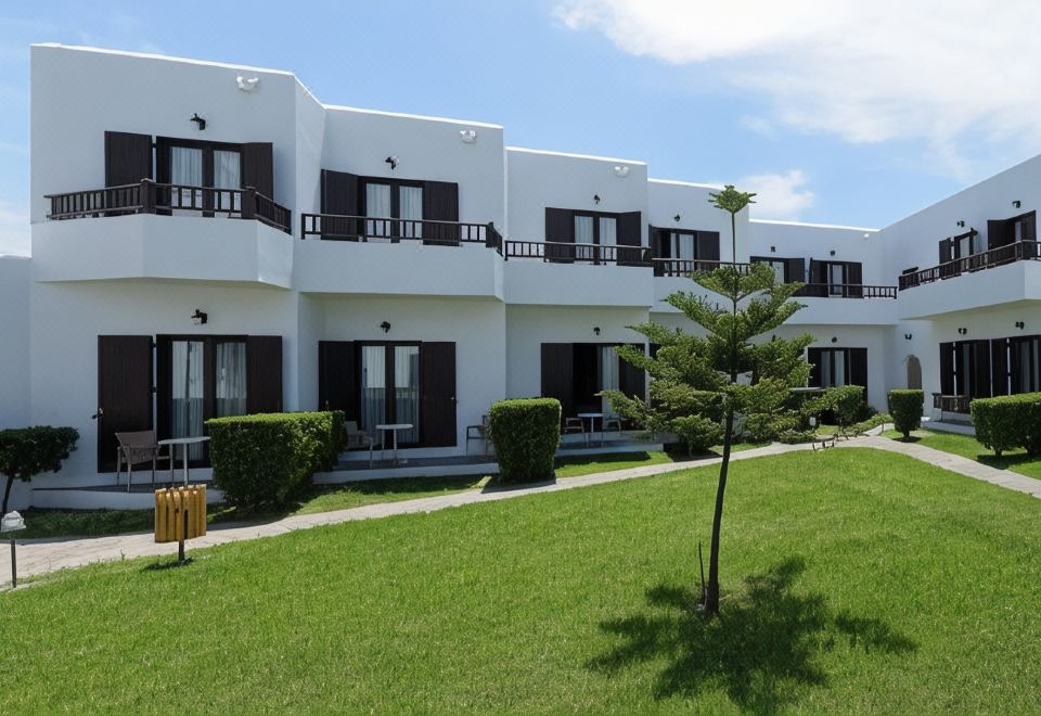 Hotel Geraniotis Hotel and Resort, Exterior, Hotel Exterior