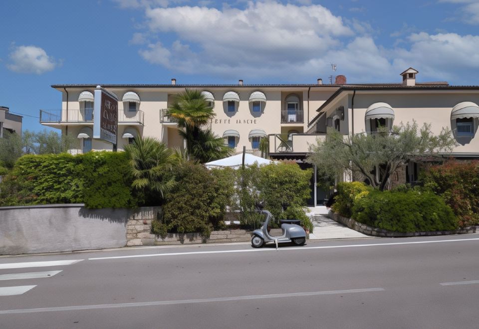 Hotel Al Sole Bardolino, Exterior, Hotel Exterior