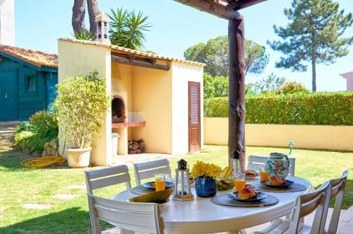 Hotel Charming House Vilamoura, Exterior, Garden