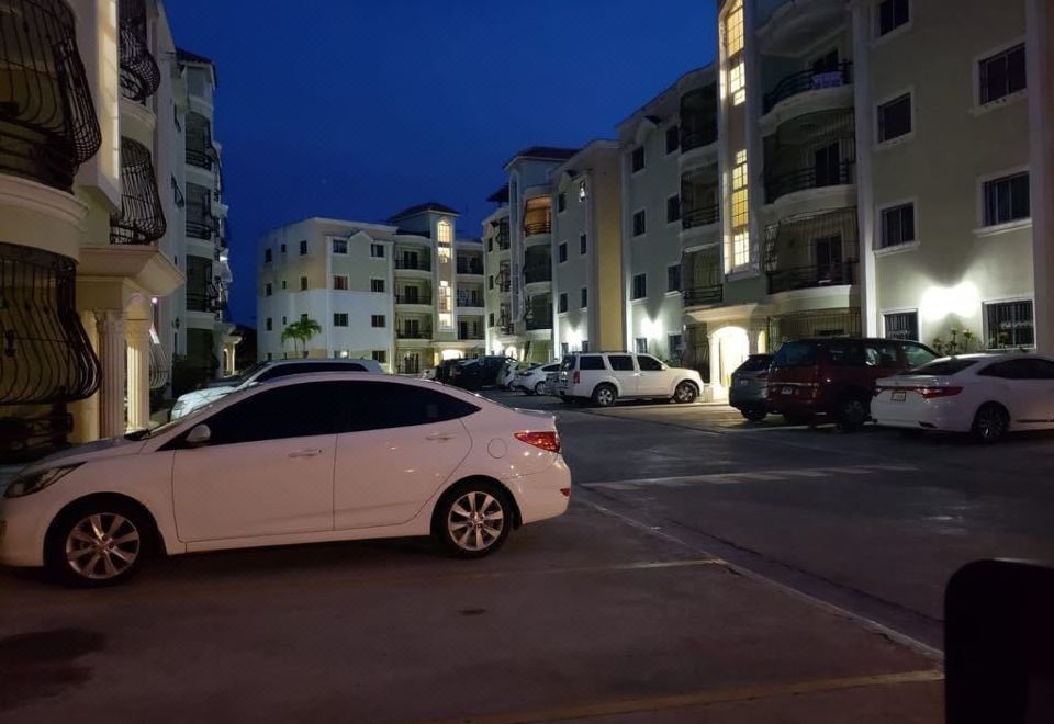 Hotel Residencial Mia Molina, Public Areas, Parking Lot
