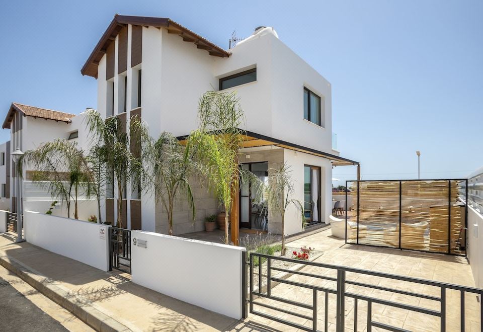 Hotel Lora Pearl Luxury Villa, Exterior, Hotel Exterior
