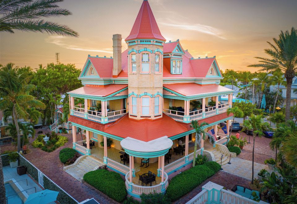 Hotel The Mansion on the Sea - Southernmost House in the USA, Exterior, Hotel Exterior