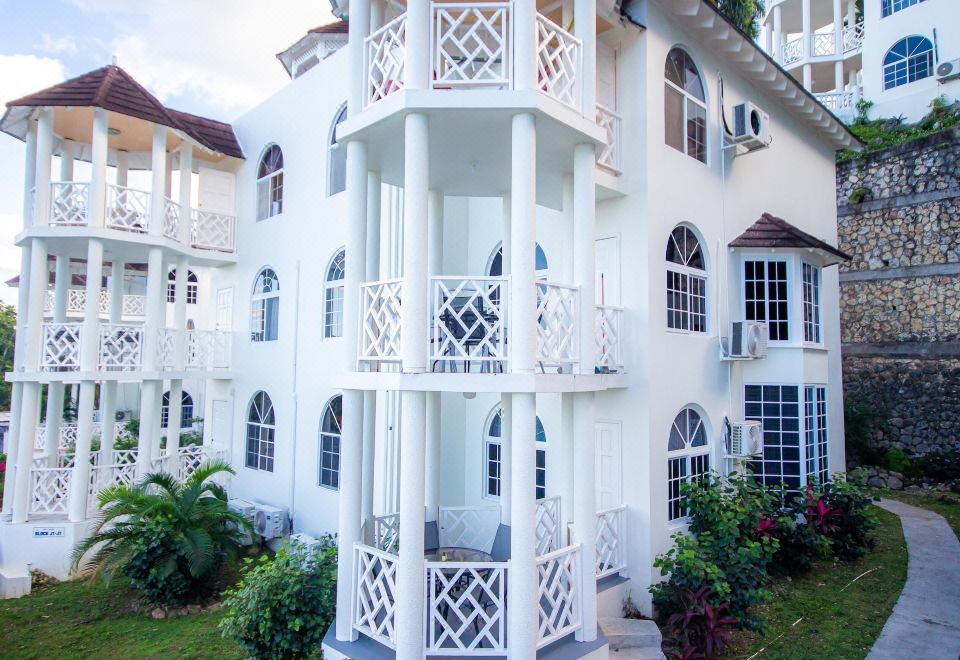 Hotel Columbus Heights Ocean View Large Studio, Exterior, Hotel Exterior