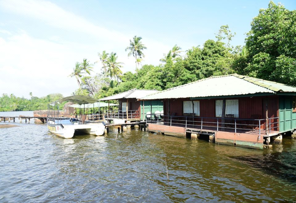Hotel Shiny Lakeside Resort, Exterior, Hotel Exterior