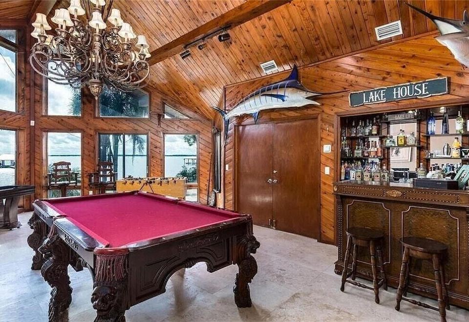 Hotel Family Ties Lake House, Leisure & Recreation, Billiards room